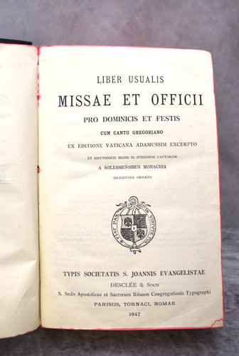 Vecchio libro liber usualis - libro,