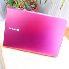 XXL SET Samsung 530U 13 pollici l METALLO ULTRA netbook ROSA I Windows 11 I 1 TB SSHD