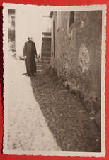 PHOTO FOTO PRETE O FRATE  IN PAESE 1940 C. ( F 9 )