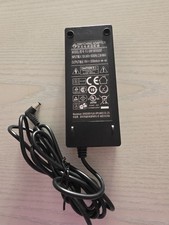 Yongnuo alimentatore corrente