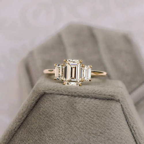 Anello fidanzamento con - di,