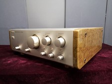 Amplificatore integrato SANSUI
