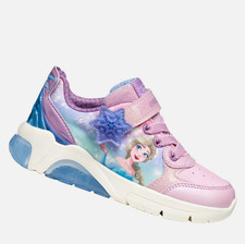 Sneakers elastici e strappo