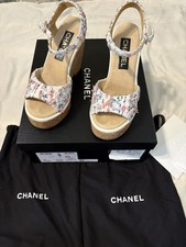 Sandali Chanel tweed con zeppa