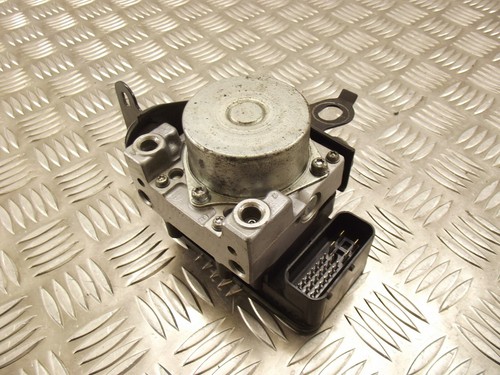 Pompa abs triumph 1050 - pompa,
