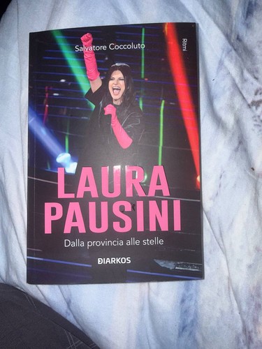 Laura pausini dalla provincia - laura,