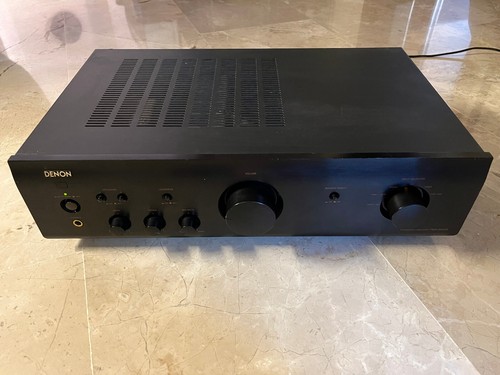 Stereo integrated amplifier