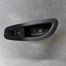 Interrupteur de vitre de porte arrière. Gauche FIAT 500X (6X) 1.3 T4 (111Kw) DTC