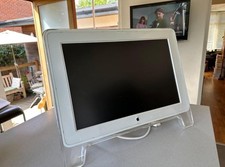 Apple Cinema Display 22"