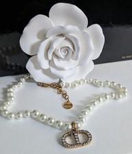 Collana di perle girocollo CD