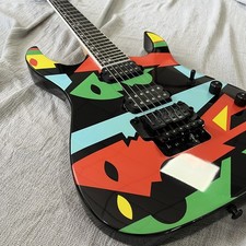 Chitarra elettrica colorata