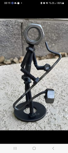 Scultura dadi bulloni - e,