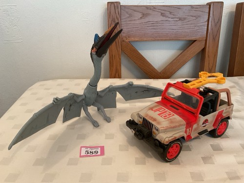 Jurassic world jp18 jeep - world,