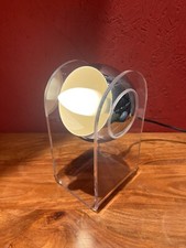Lampada da tavolo in