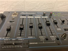 Studiomaster DM-01 Mixer vecchia scuola con effetti sonori ed eco!