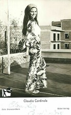 CLAUDIA CARDINALE autografo