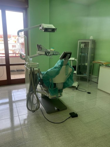 Attrezzatura studio dentistico - attrezzatura,