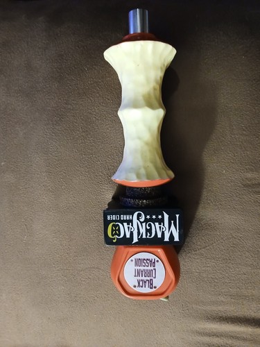 Statuina mack jac bitten - jac, apple