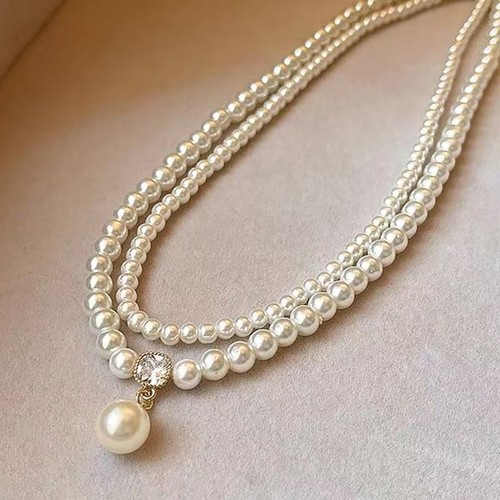 Collana elegante imitazione