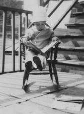 Sedia bambino lettura libro