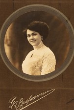 ITALIAN SOPRANO LUCIA CRESTANI