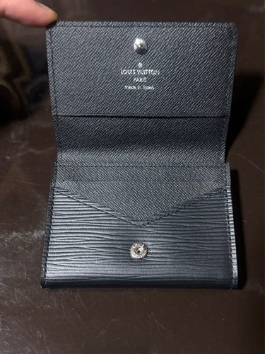 Louis vuitton epi porta - vuitton,