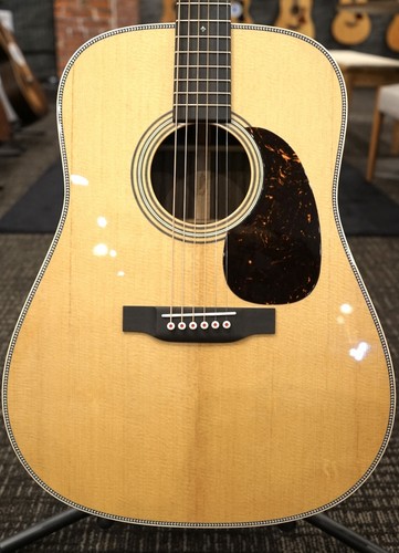 Martin modern deluxe 2023 - d-28,