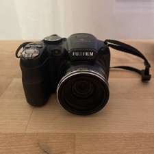 Fujifilm FinePix S1600 12,2