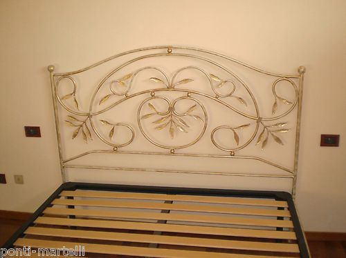 Letto ferro battuto - in,