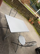 tavolo con 4 sedie da giardino