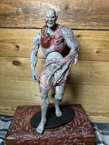 Resident evil tyrant - resident, neca