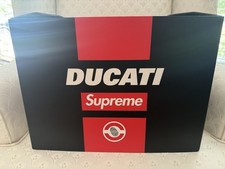 Supreme X  Ducati Arai