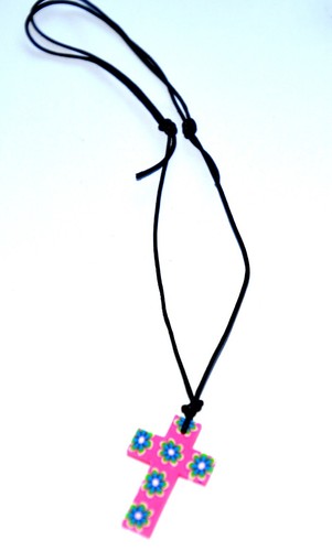 Collana con ciondolo croce