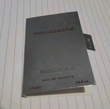 D) Profumo mignon miniatura MOUSTACHE by Rochas 1,5 ml 