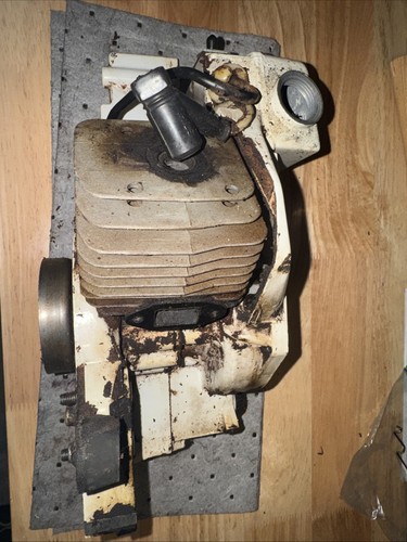 Serbatoio carburante pompa