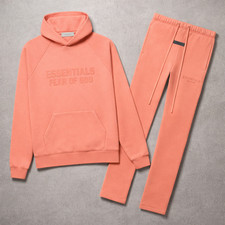 NUOVO Fear of God Essentials