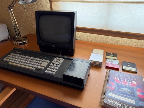 Amstrad cpc 664 - y, gt