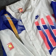 NIKE Challenge Court giacca a