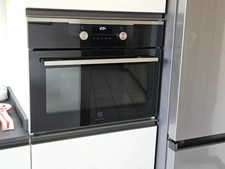 Forno a Microonde da Incasso Combinato Grill 2100W 42L Nero KVMDE46X Electrolux