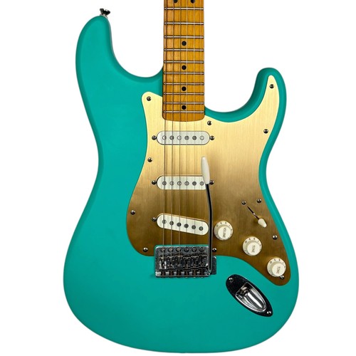 Squier fender 40th - by,