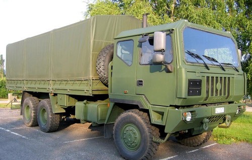 Iveco m250 6x6 del - 1/72,