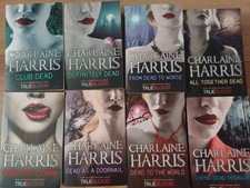 8 x Charlaine Harris • True