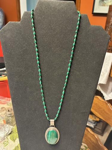 Collana con ciondolo - , firmata