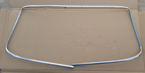 Profilo cornice parabrezza - profilo,