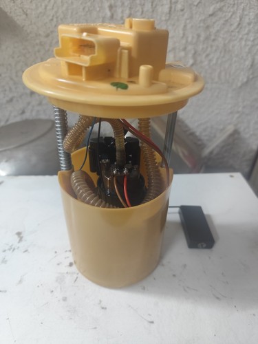 Pompa carburante serbatoio