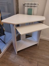 mobile pc angolare bianco con
