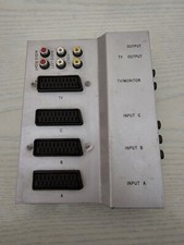 COMMUTATORE  presa SCART  audio e video,Tre ingressi SCART TRE RCA COMMUTABILI