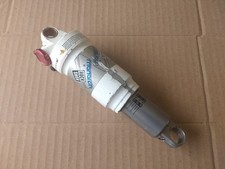 Ammortizzatore pneumatico