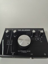  M-Track 2x2 And 8ft Stand