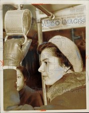 1953 Stampa Foto Radio Altoparlante Installato su Auto Stradali a Milano, Italia